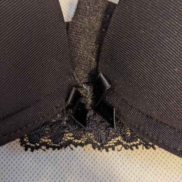 Nordstrom Intimates BlacK Push-up Demi Bra NWOT32A - Picture 3 of 4
